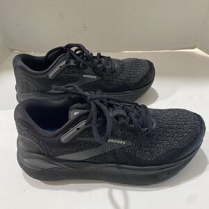 Brooks Adrenaline GTS 24 Womens Running Shoes Size 7 Medium B EUC